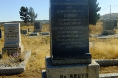De Bruyn, Willie born 04 Janaury 1890 died 04 May 1943 + Heilie nee Esterhuizen born 21 April 1894 died 16 June 1949