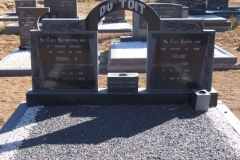 Du Toit, Gerrit born 23 October 1901 died 23 January 1975 + Nellie nee Olivier born 12 August 1902 died 24 September 1982