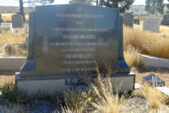 Le Roux, Gert born 25 August 1869 died 15 February 1941 + CM born 06 June 1876 died 11 August 1950