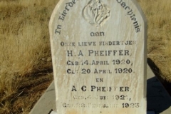 Pheiffer, born 14 April 1920 died 20 April 1920 + AC born 04 June 1921 died 22 Feburary 1923