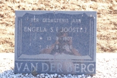 Van der Berg, Engela nee Jooste born 13 September 1907 died 26 September 1986