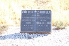 Van der Westhuizen, Flors born 08 November 1902 died 24 July 1976 + Francina JC le Roux born 28 February 1912