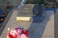 De Villiers, Linda