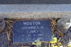 Mouton, Johannes H. (Jnr)