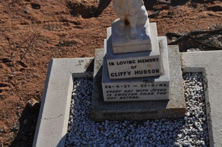 Hudson, Cliffy