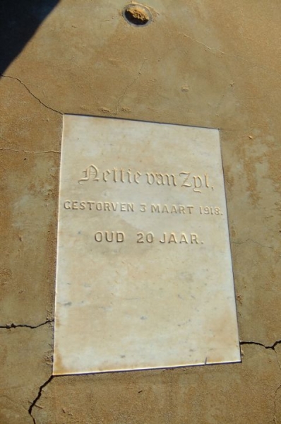 Van Zyl, Nettie