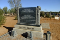 Loxton, Edgar Algernon born 20 July 1893 died 01 November 1937 and Llewellyn Claudius born 31 August 1894 died 25 November 1943