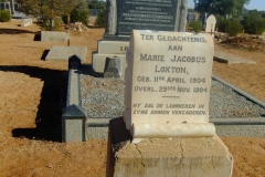 Loxton, Marie Jacobus born 11 April 1904 died 29 November 1904