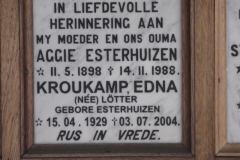 Esterhuizen, Aggie + Kroukamp, Edna