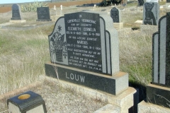 Louw, Elizabeth Cornelia born 18 June 1889 died 06 August 1961 + Nardus born 17 February 1934 died 19 February 1934