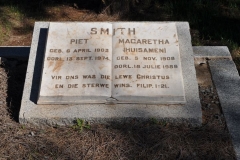 Smith, Piet born 06 April 1903 died 13 September 1974 + Magaretha nee Huisamen born 05 November 1908 died 18 July 1986