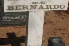 Bernardo, Clauduis Petrus