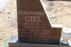 Schoombie, Giel